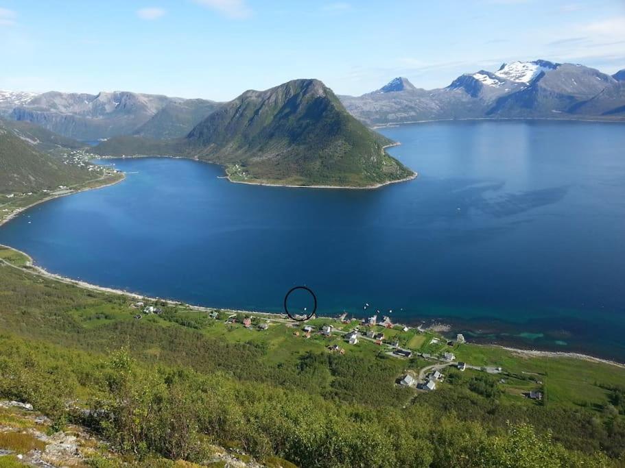 Leilighet I Rorbu Pa Kaldfarnes - Yttersia Senja Exterior foto